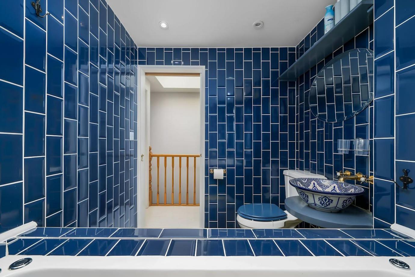Jacuzzi London